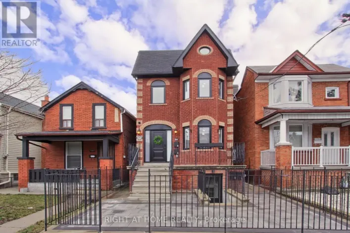 UNIT 4 - 1201 DOVERCOURT ROAD, Toronto