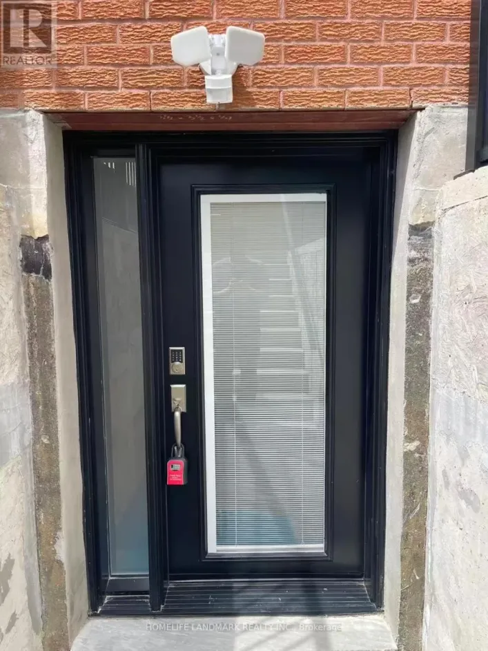 UNIT 4 - 17 ROSEMEADE AVENUE, Toronto