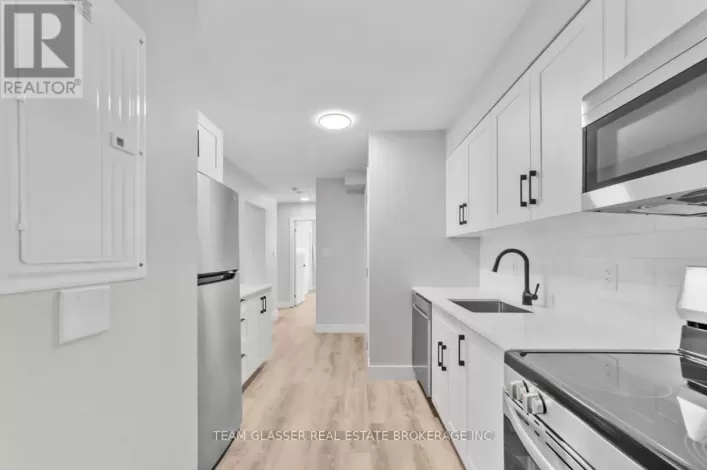 UNIT 4 - 400 SCENIC DRIVE, London South