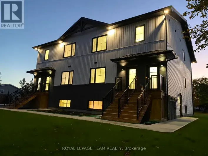 UNIT 4 - 730 CECELIA STREET, Pembroke