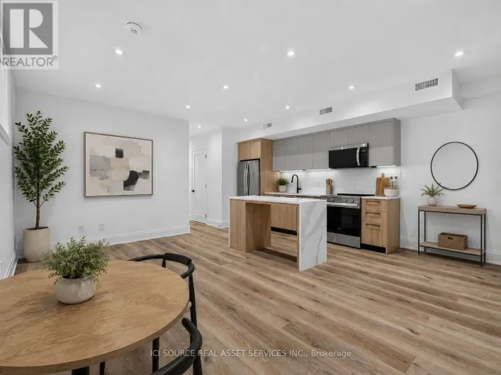 UNIT 5 - 28 NORCROSS ROAD, Toronto