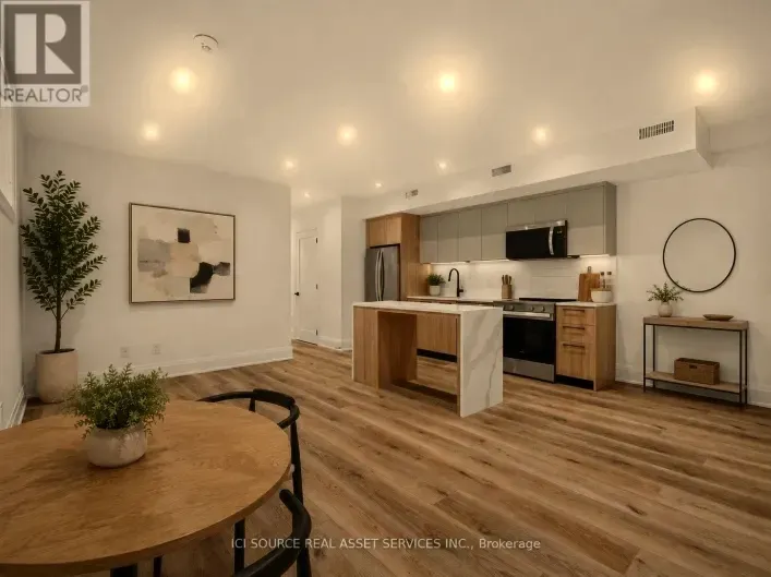 UNIT 5 - 28 NORCROSS ROAD, Toronto