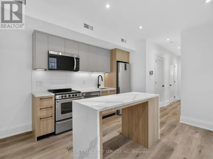 UNIT 6 - 28 NORCROSS ROAD, Toronto