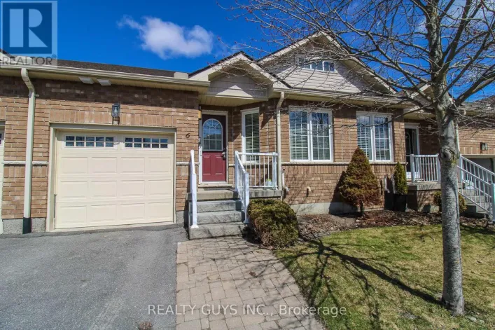 UNIT #6 - 909 WENTWORTH STREET, Peterborough