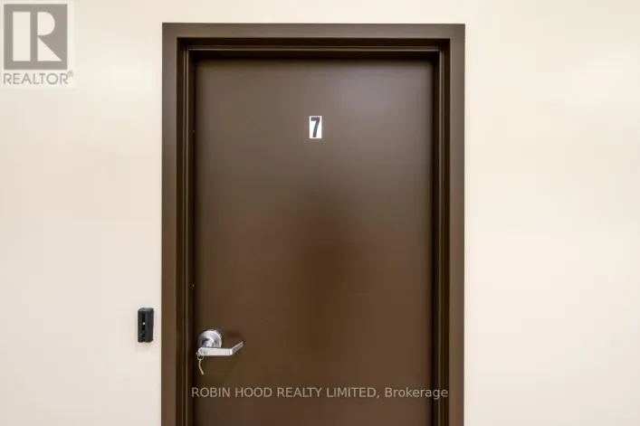 UNIT 7 - 3753 LAKE SHORE BOULEVARD W, Toronto