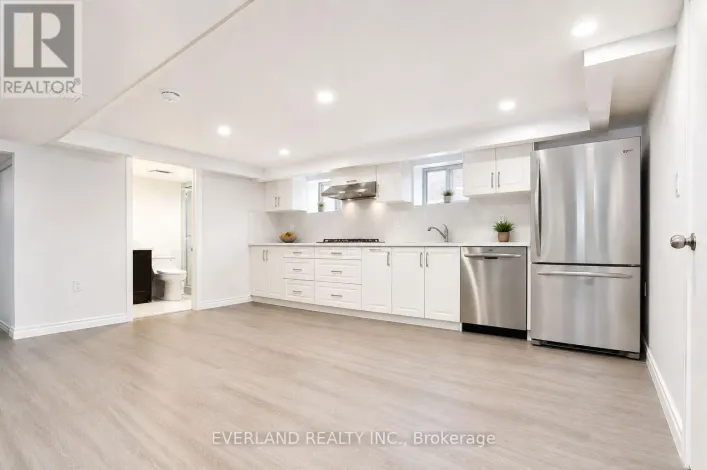 UNIT A - 1751 BAYVIEW AVENUE, Toronto