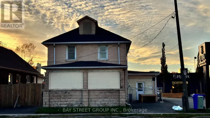 UNIT A - 5731 STANLEY AVENUE, Niagara Falls