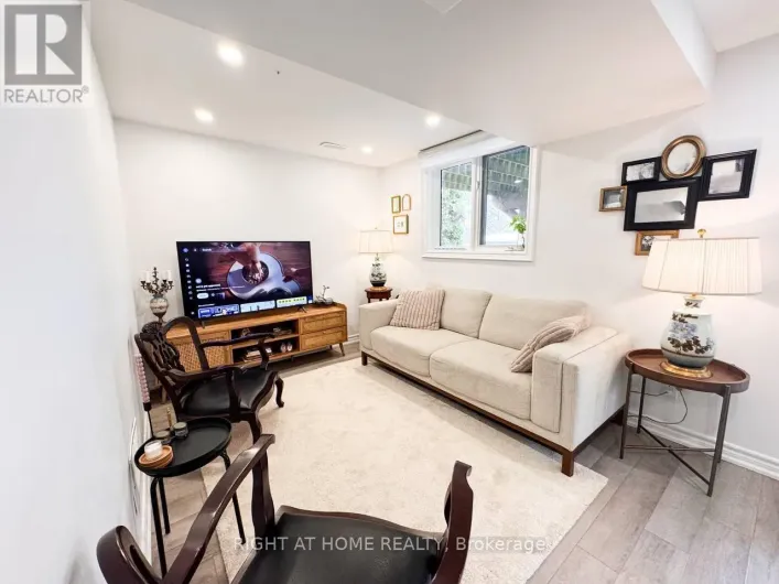 UNIT #B - 361 GASTON PLACE, Newmarket