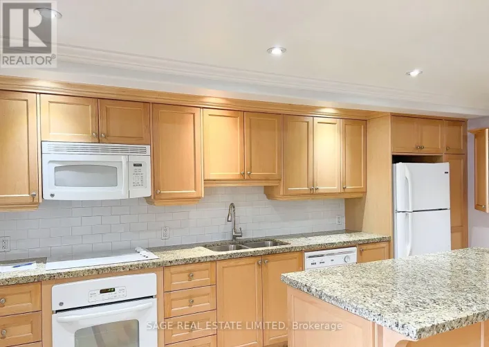 UNIT B - 50 JANE STREET, Toronto