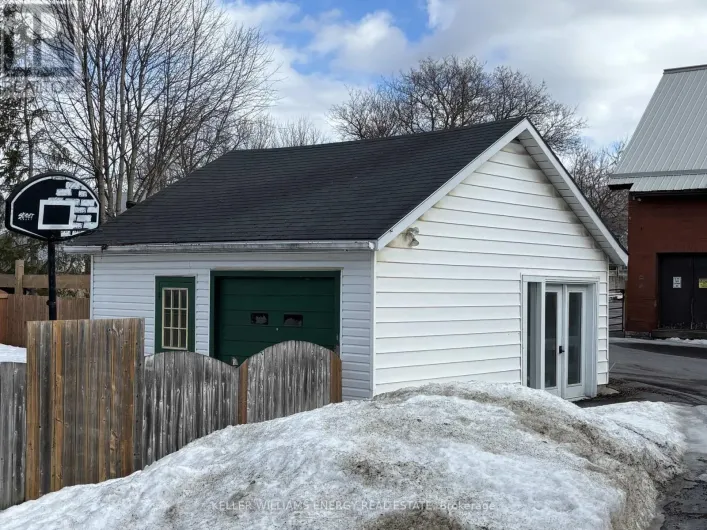 UNIT B - 58 PICTON MAIN STREET, Prince Edward County