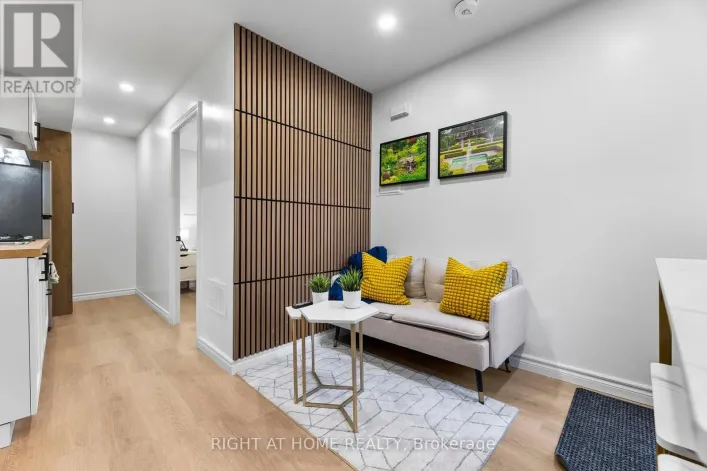 UNIT B2 - 158 INDIAN GROVE, Toronto