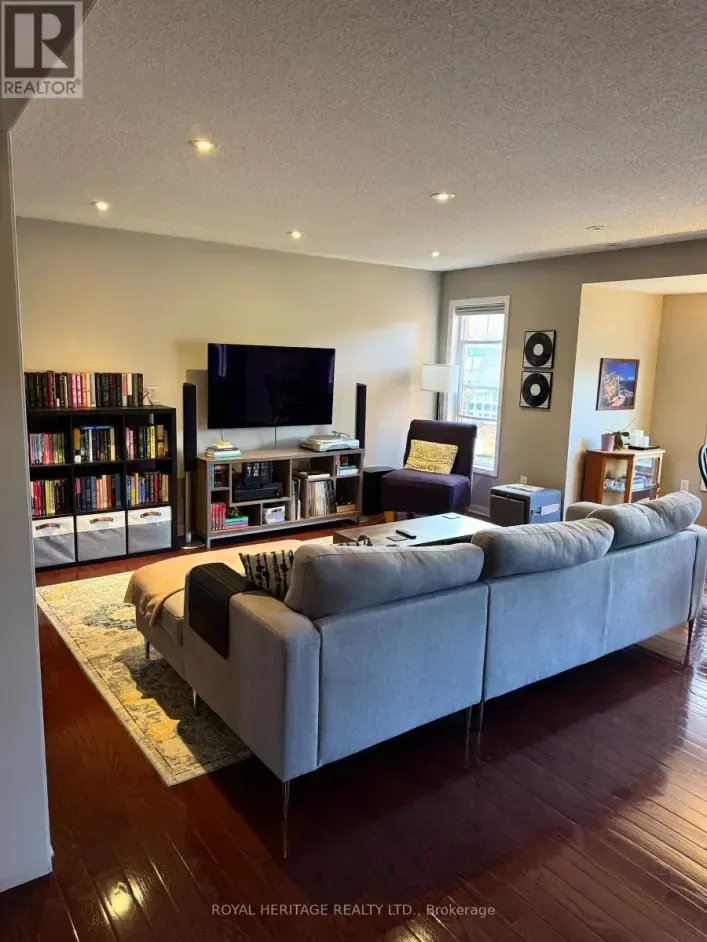UPPER #1 - 2728 BUR OAK AVENUE, Markham