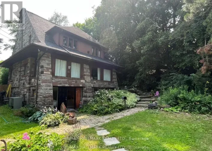 UPPER - 104 RIDGEWOOD ROAD, Toronto