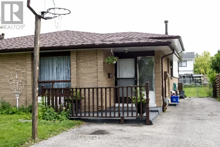 UPPER - 11 TINDALE ROAD, Brampton