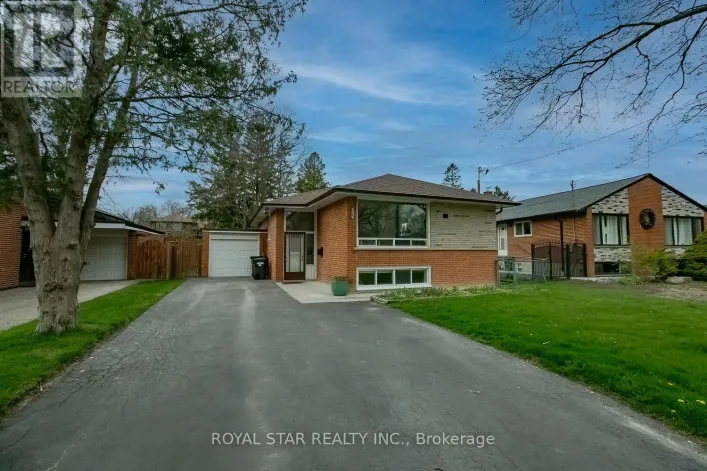 UPPER - 114 WINCOTT DRIVE, Toronto