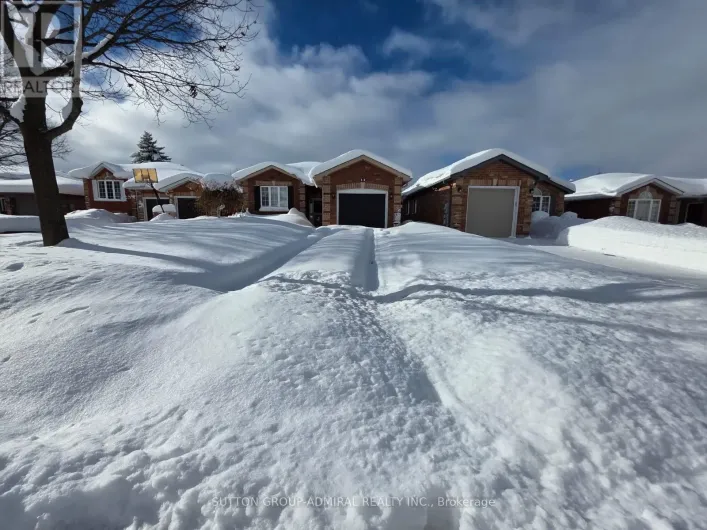 UPPER - 12 REVELSTOKE COURT, Barrie