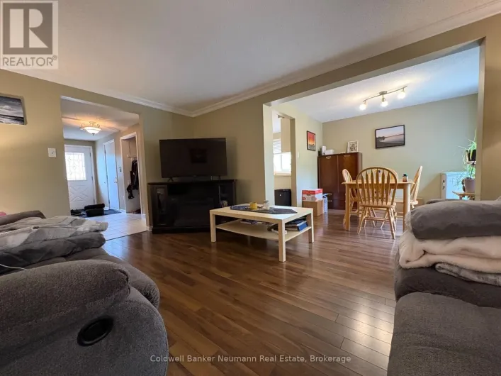 UPPER - 120 MOSS PLACE, Guelph