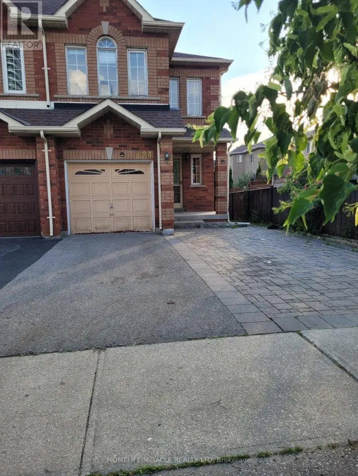 UPPER - 124 LINDENSHIRE AVENUE, Vaughan