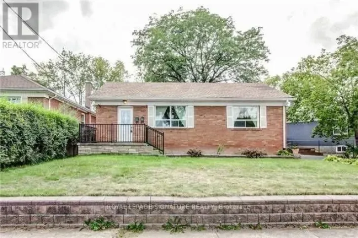 UPPER - 1354 AUGUSTINE DRIVE, Burlington