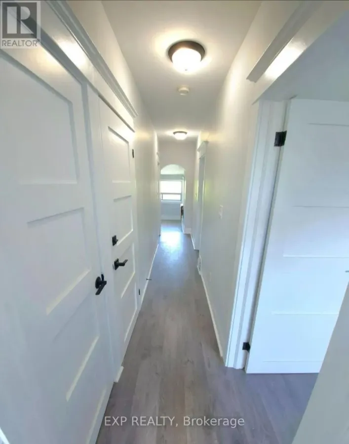 UPPER - 137 GLENMORE ROAD, Toronto
