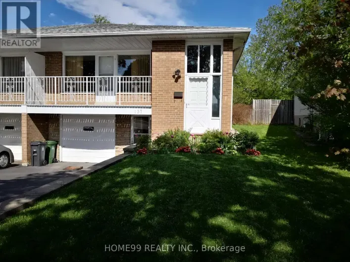 UPPER - 137 PINEWAY BOULEVARD, Toronto