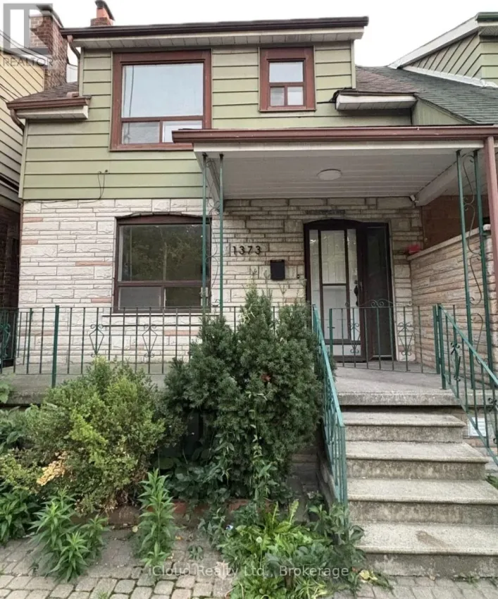 UPPER - 1373 DAVENPORT ROAD, Toronto