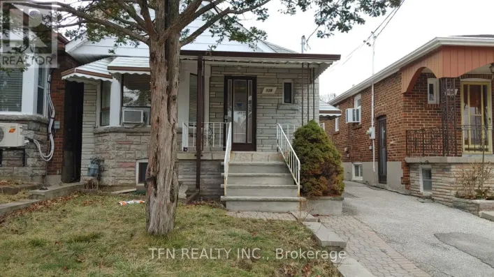 UPPER - 138 TIMES ROAD, Toronto