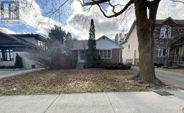 UPPER - 148 MARTIN GROVE ROAD, Toronto