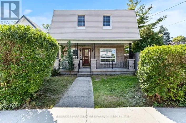 UPPER - 15 MCCORMICK STREET, Welland