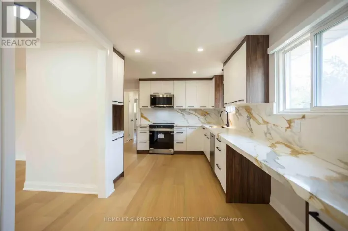 UPPER - 15 SHADEMASTER COURT, Toronto