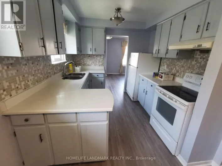 UPPER - 16 NORTONVILLE DRIVE, Toronto