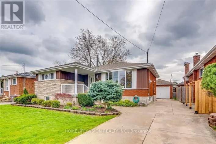 UPPER - 16 NOVA DRIVE, Hamilton
