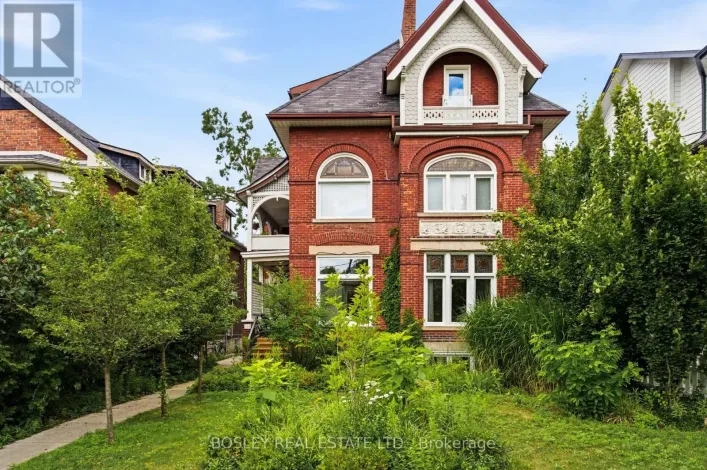 UPPER - 178 HIGH PARK AVENUE, Toronto
