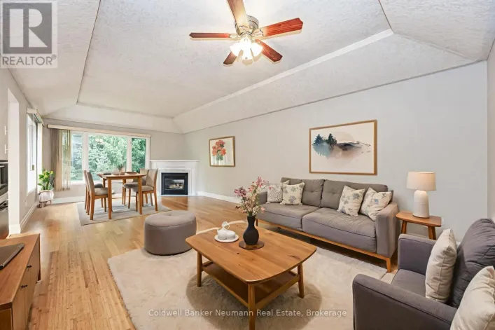 UPPER - 18 WHITTAKER COURT, Guelph