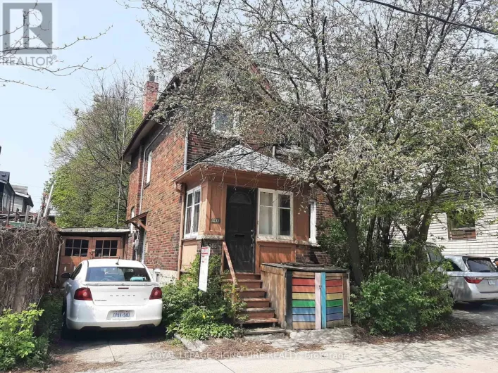 UPPER - 180 DUFFERIN STREET, Toronto