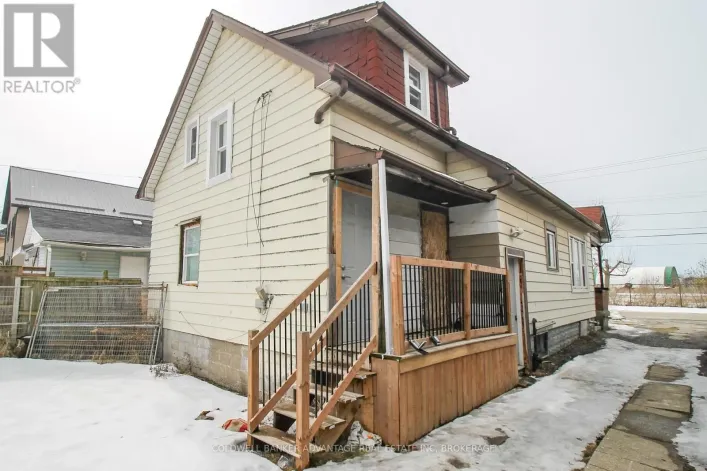 UPPER - 181 WELLAND STREET, Port Colborne