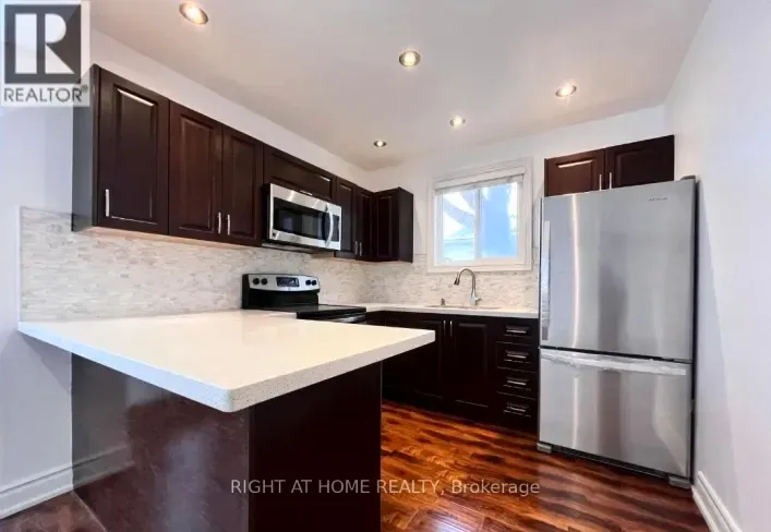 UPPER - 195 TAYLOR MILLS DRIVE N, Richmond Hill