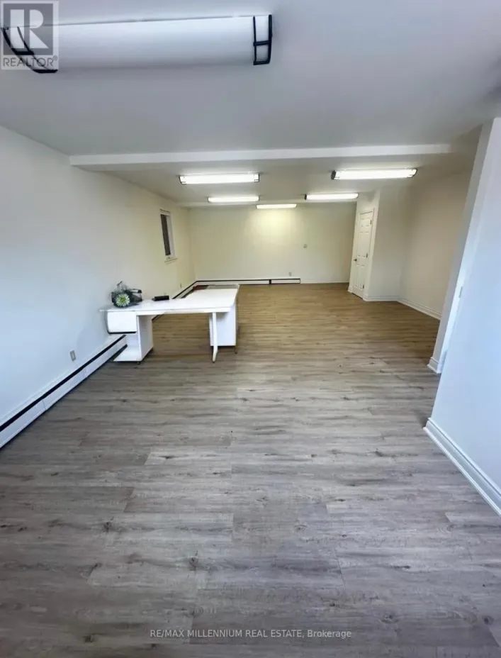 UPPER #2 - 224 QUEEN STREET S, Mississauga