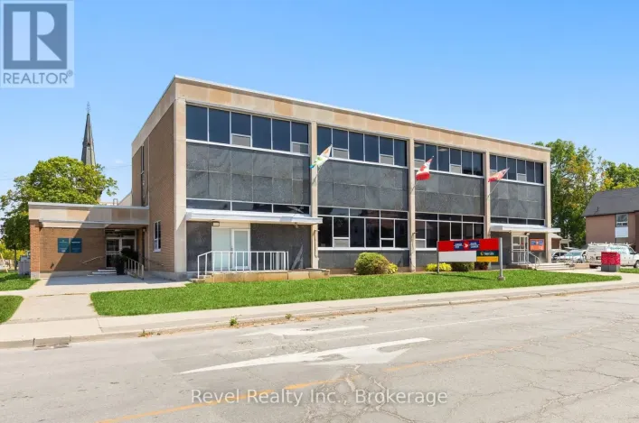 UPPER 2 - 34 CAMBRIDGE STREET S, Kawartha Lakes