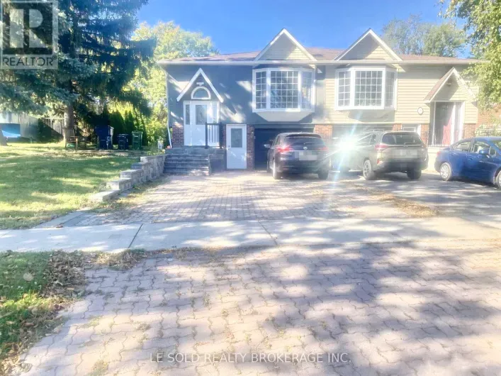 UPPER - 2 CHIPWOOD CRESCENT, Toronto