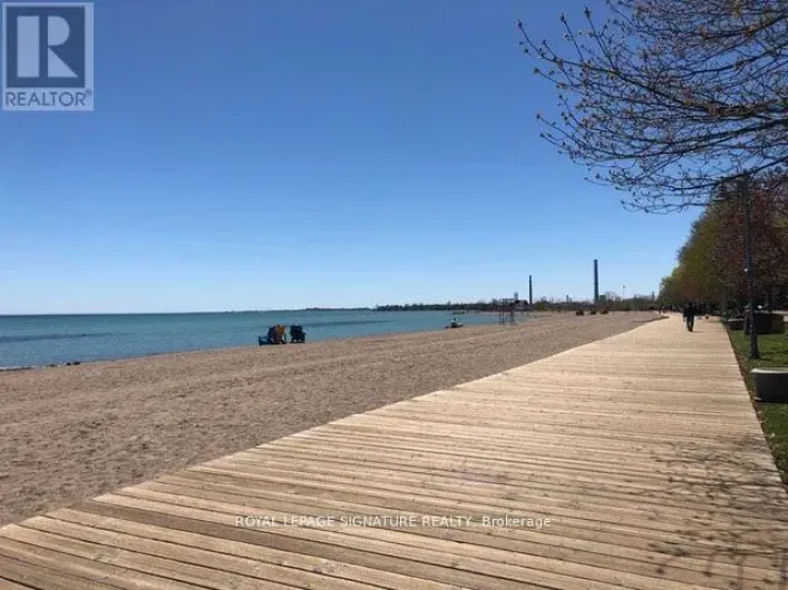 UPPER - 20 KEW BEACH AVENUE, Toronto