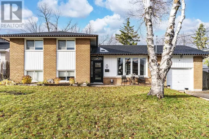 UPPER - 20 OTTAWAY AVENUE, Barrie