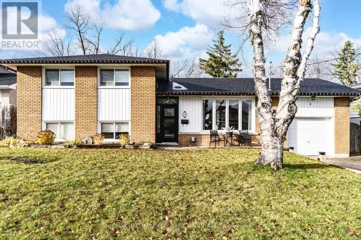 UPPER - 20 OTTAWAY AVENUE, Barrie