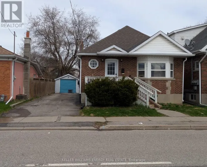 UPPER - 201 CELINA STREET, Oshawa