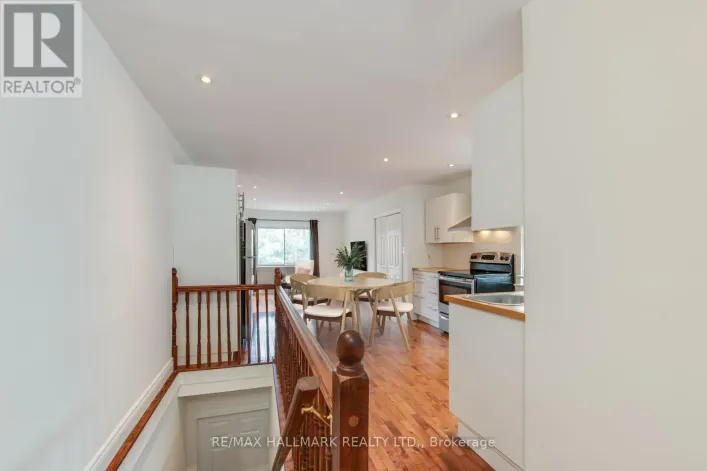 UPPER - 2066 GERRARD STREET E, Toronto