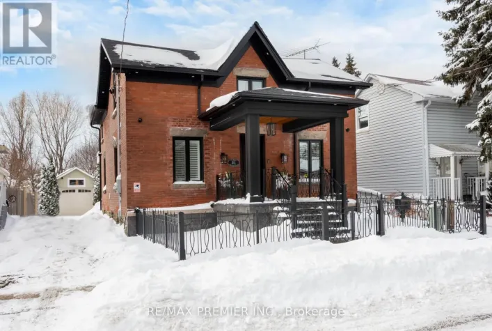UPPER - 21 ELIZABETH STREET N, Brampton