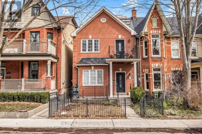 UPPER - 213 MAJOR STREET, Toronto