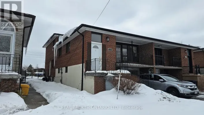 UPPER - 214 FAIRGLEN AVENUE, Toronto