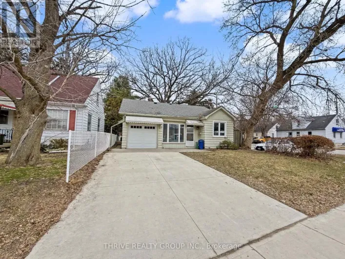 UPPER - 217 PLATTS LANE, London North