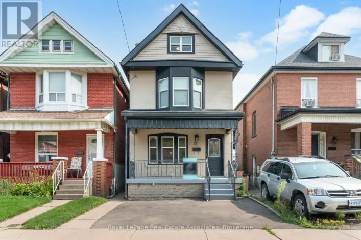 UPPER - 23 SOMERSET AVENUE, Hamilton